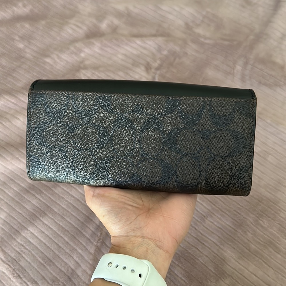 Wallet Coach - Picture 2 of 4